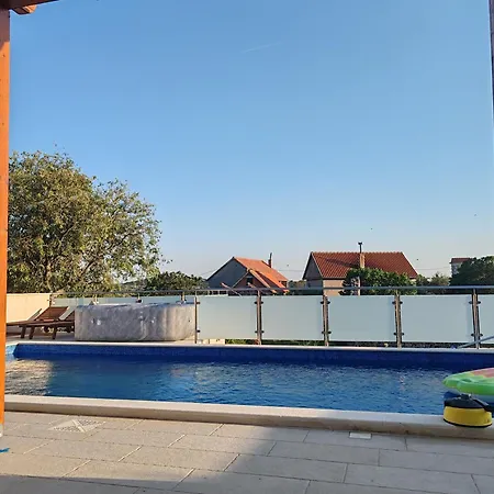 Olivia - Jasenice, With Swimming Pool And Jacuzzi