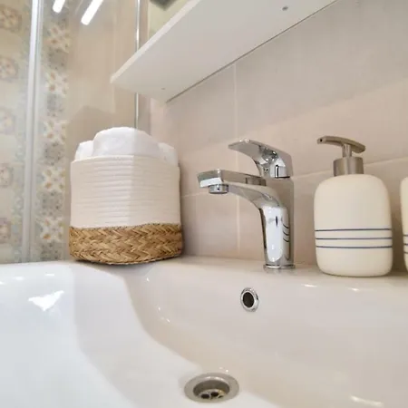Olivia - Jasenice, With Swimming Pool And Jacuzzi וילה *