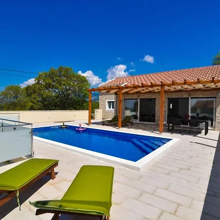 Olivia - Jasenice, With Swimming Pool And Jacuzzi וילה *