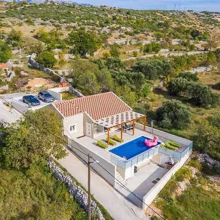וילה Olivia - Jasenice, With Swimming Pool And Jacuzzi