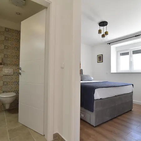 וילה Olivia - Jasenice, With Swimming Pool And Jacuzzi יסניצה