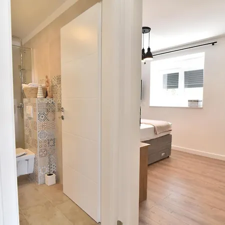 Olivia - Jasenice, With Swimming Pool And Jacuzzi *