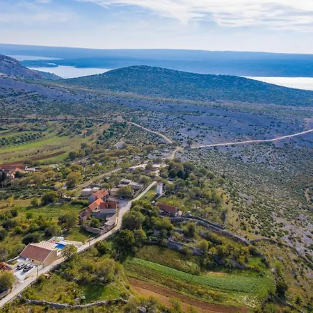 Olivia - Jasenice, With Swimming Pool And Jacuzzi * יסניצה