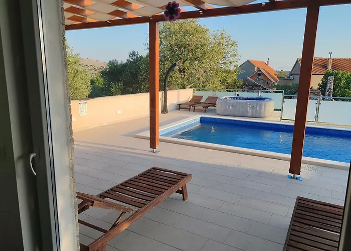 Olivia - Jasenice, With Swimming Pool And Jacuzzi Jasenice (Zadar)