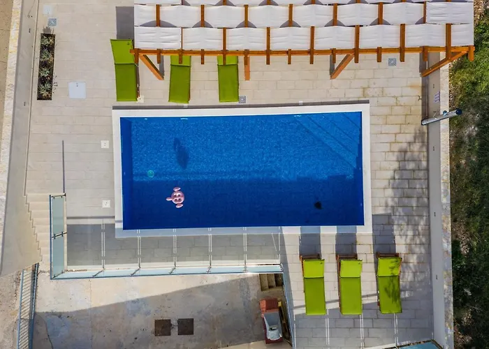 Villa Olivia - Jasenice, With Swimming Pool And Jacuzzi *