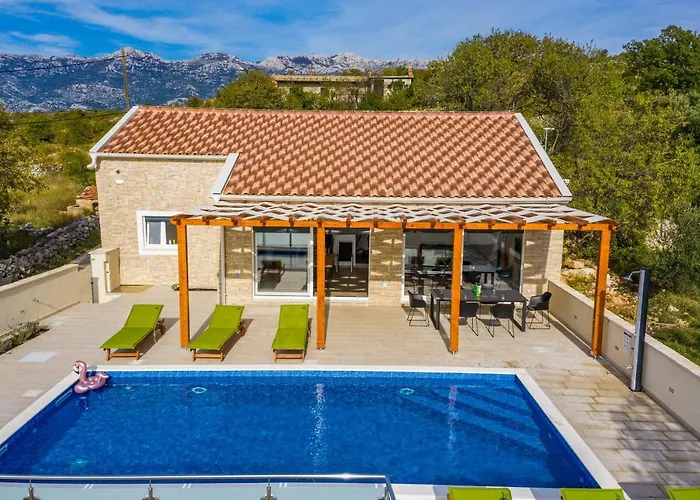 Olivia - Jasenice, With Swimming Pool And Jacuzzi Villa
