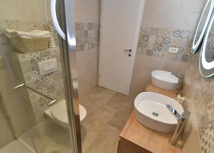 Olivia - Jasenice, With Swimming Pool And Jacuzzi *