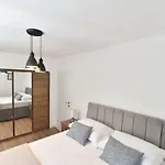 Olivia - Jasenice, With Swimming Pool And Jacuzzi Villa Jasenice (Zadar)