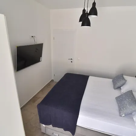 Olivia - Jasenice, With Swimming Pool And Jacuzzi *